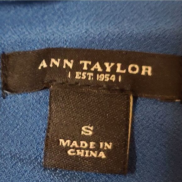 Ann Taylor Blue Side Zipper Blouse Tank Small - Picture 5 of 6